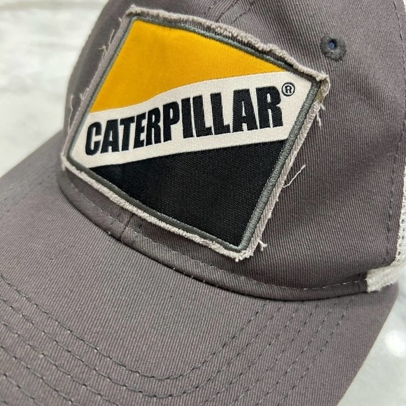 Caterpillar Equipment Worn Looking Vintage Snapback White Mesh Cap/Hat - Picture 1 of 9